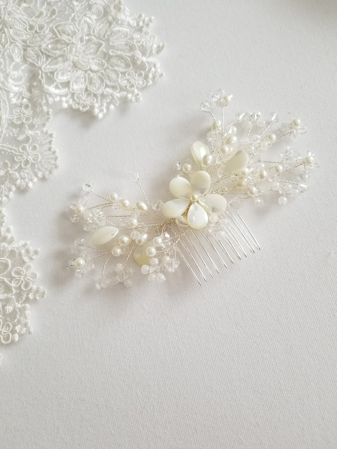 Bridal Hair Comb Silver Pearl, Pearl Wedding Hair Comb, Crystal Hair Comb, Wedding Headpiece, Pearl Bridal Hairpiece - metal comb, mother of pearl beads, wire, crystals, pearls, seed beads