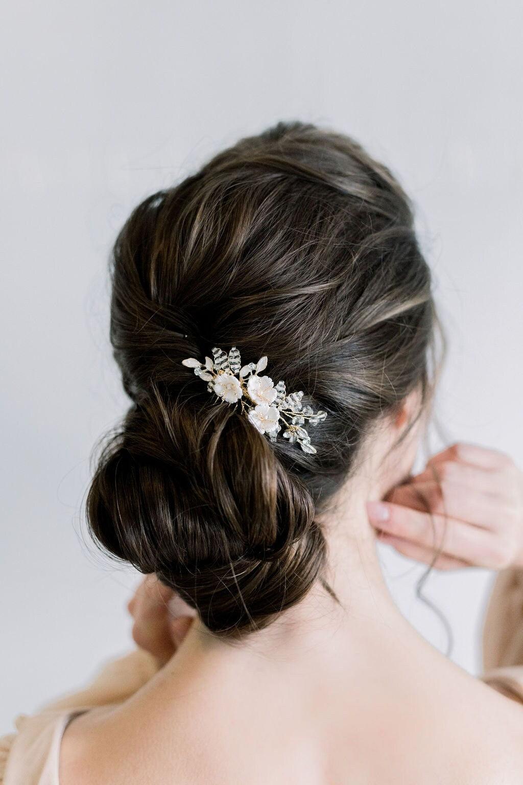 Wedding Hair Comb with Porcelain Flowers, Small Gold Floral Hair Comb for Bride, Crystal Clay Flower Bridal Hair Comb - clay flowers, seed beads, metal leaves, wire, metal comb, crystals, rhinestones