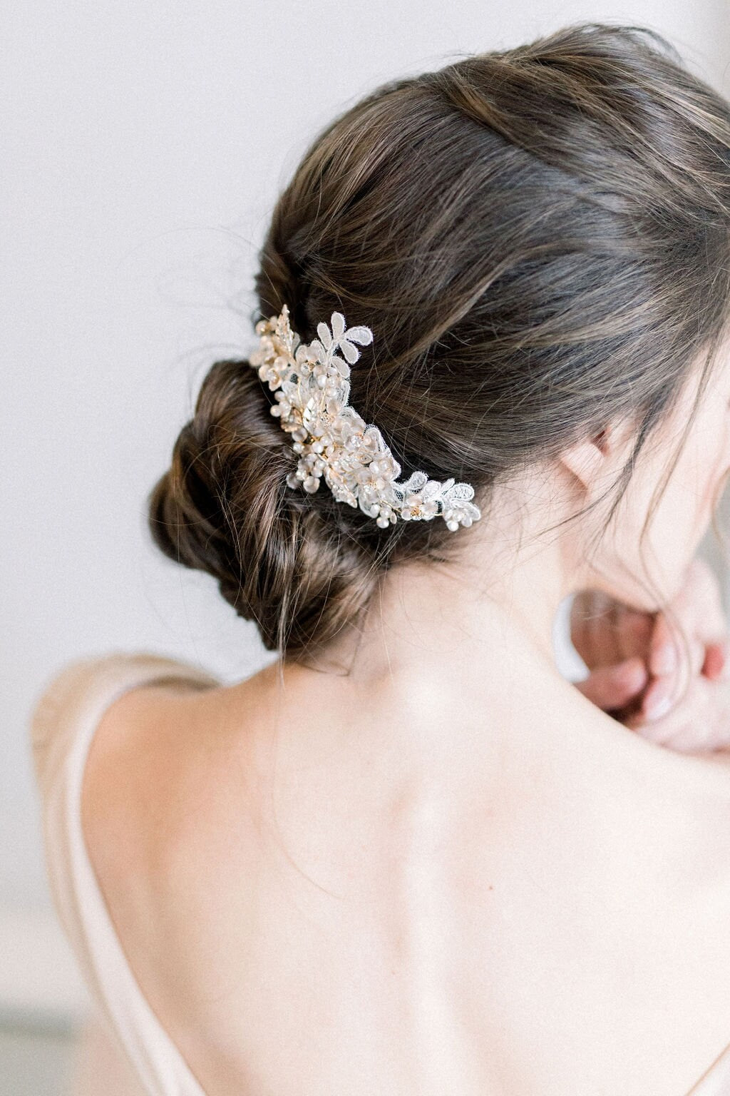 Gold Floral Wedding Hair Comb, Pearl and Crystal Bridal Hair Comb, Wedding Hair Accessory For The Bride - Swarovski pearls, metal comb, wire, rhinestones, metal leaves, metal flowers