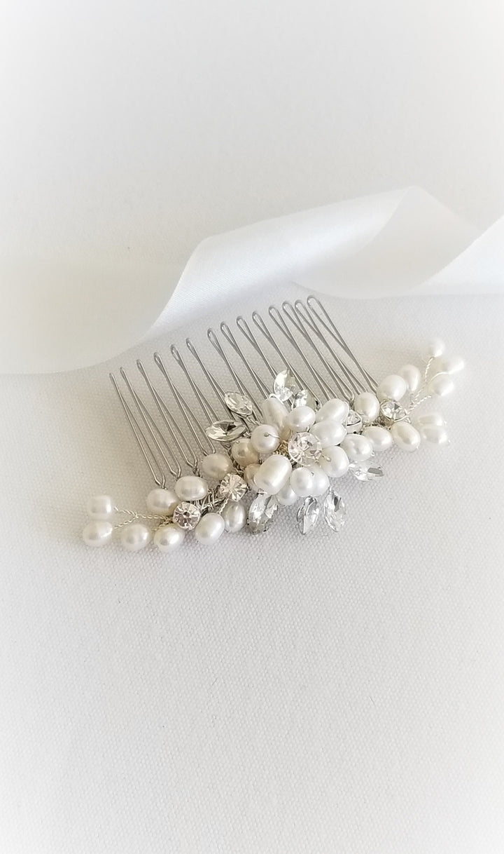 Freshwater Pearl Wedding Hair Comb, Small Pearl Crystal Bridal Hair Comb, Pearl Hair Comb for Bride - freshwater pearls, crystal rhinestones, wire, metal comb, metal leaves, metal flowers