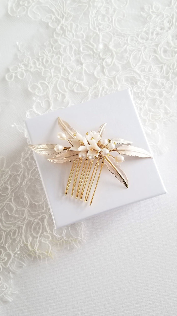 Wedding Hair Comb With Clay Flowers, Pearl Floral Bridal Hair Comb, Gold Flower Hair Comb, Boho Flower Hair Comb - wire, metal leaves, seed beads, metal hair comb, clay flowers, brass findings, freshwater pearls