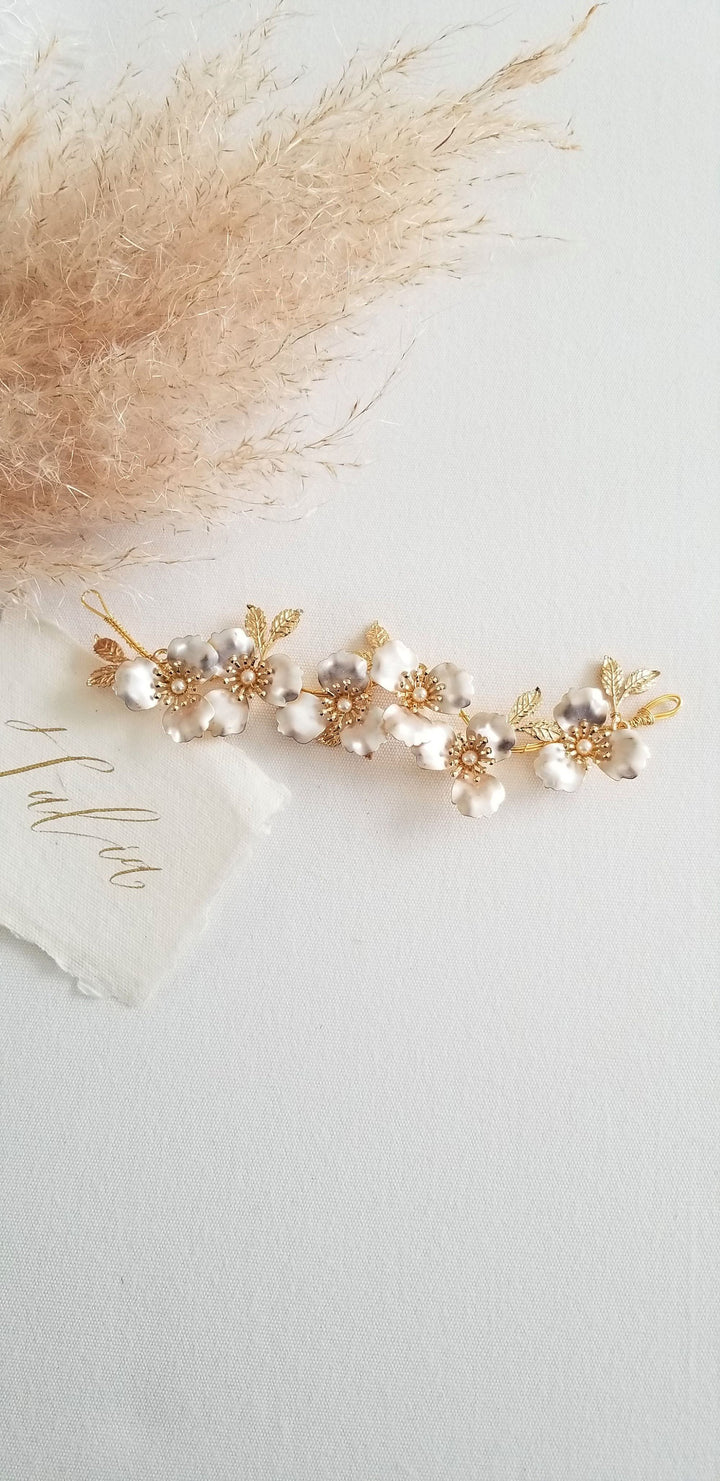 Bridal Hair Vine, Gold Floral Short Hair Vine for Bride, Gold Flower Pearl Headpiece - rhinestones, metal comb, crystals, metal leaves, metal flower, faux pearls, wire