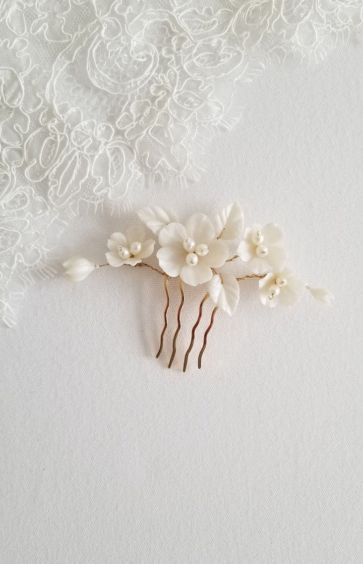 Wedding Hair Comb with Clay Flowers, Floral Bridal Hair Comb, Polymer Clay Flower Hair Comb For Bride - wire, polymer clay flowers, metal hair comb, freshwater pearls