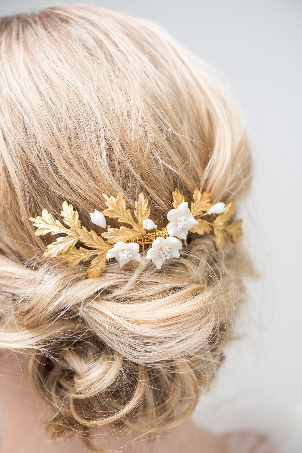 Gold Bridal Comb, Gold Clay Flower Bridal Comb, Wedding Headpiece, Vintage Style Wedding Comb For Bride - brass leaves, wire, polymer flowers, seed beads