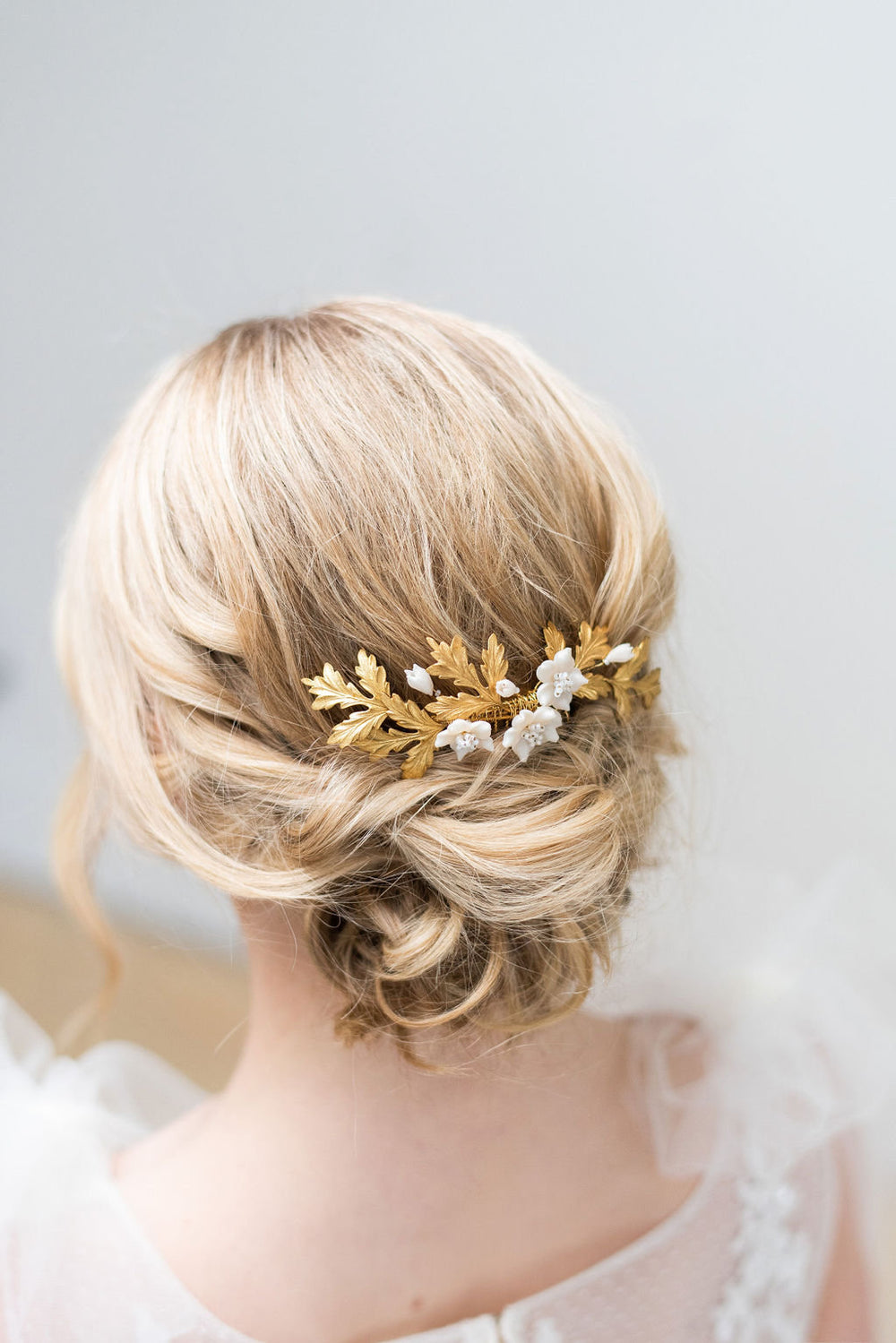 Gold Bridal Comb, Gold Clay Flower Bridal Comb, Wedding Headpiece, Vintage Style Wedding Comb For Bride - brass leaves, wire, polymer flowers, seed beads