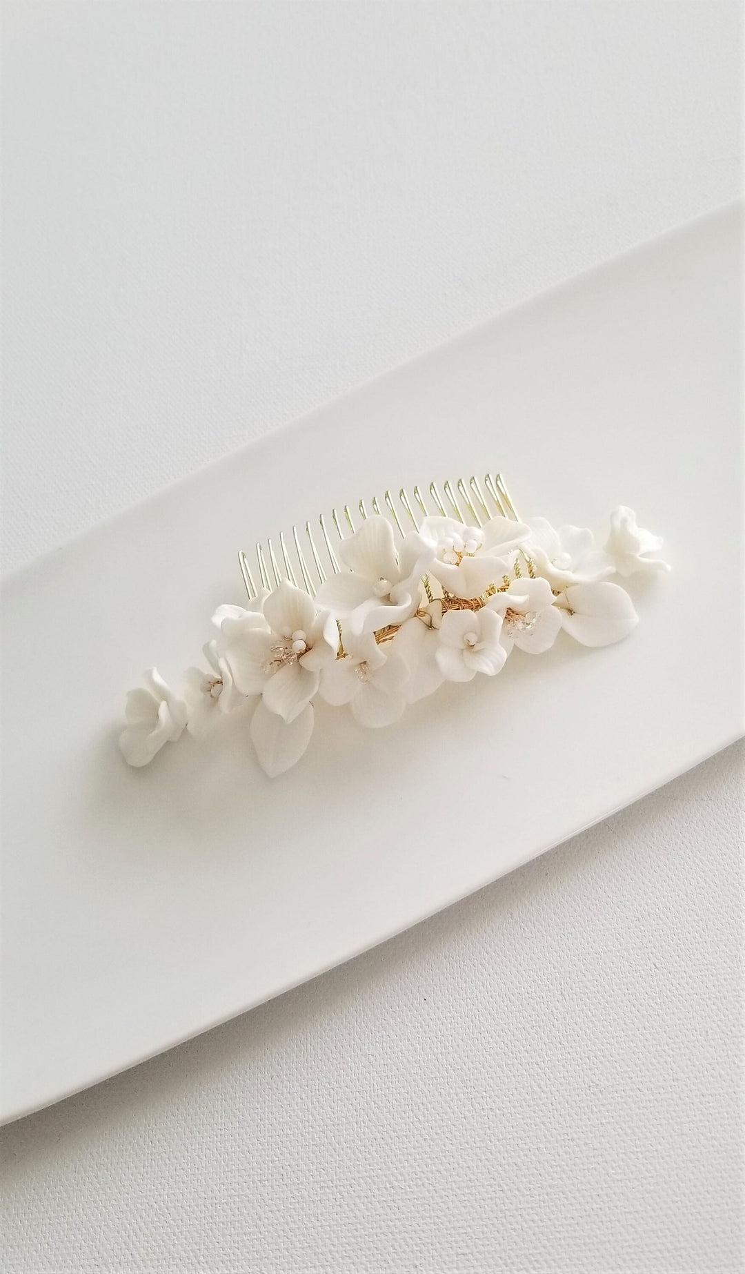 Porcelain Flower Bridal Hair Comb, Floral Wedding Comb, Clay Flower Bridal Hair Accessory - Porcelain flowers, Metal Comb, Seed Beads, Wire, Crystals