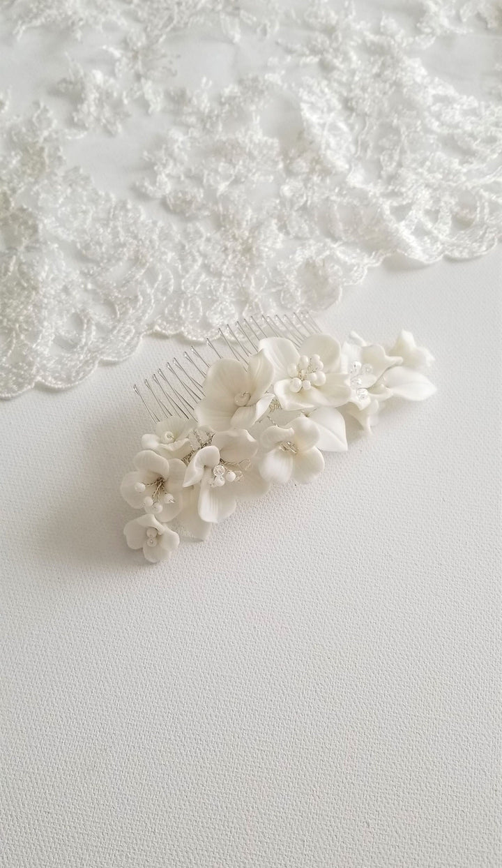 Porcelain Flower Bridal Hair Comb, Floral Wedding Comb, Clay Flower Bridal Hair Accessory - Porcelain flowers, Metal Comb, Seed Beads, Wire, Crystals