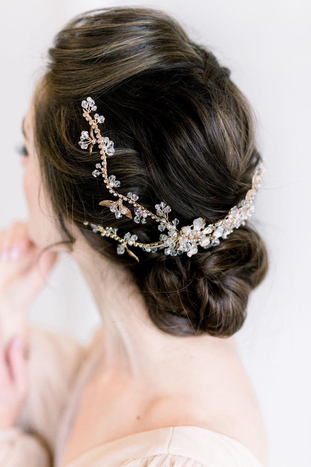 Gold Floral Wedding Hair Vine, Gold Wedding Headpiece, Gold Leaf Twig Bridal Hair Comb - metal leaves, wire, faux pearls, freshwater pearls, metal flowers