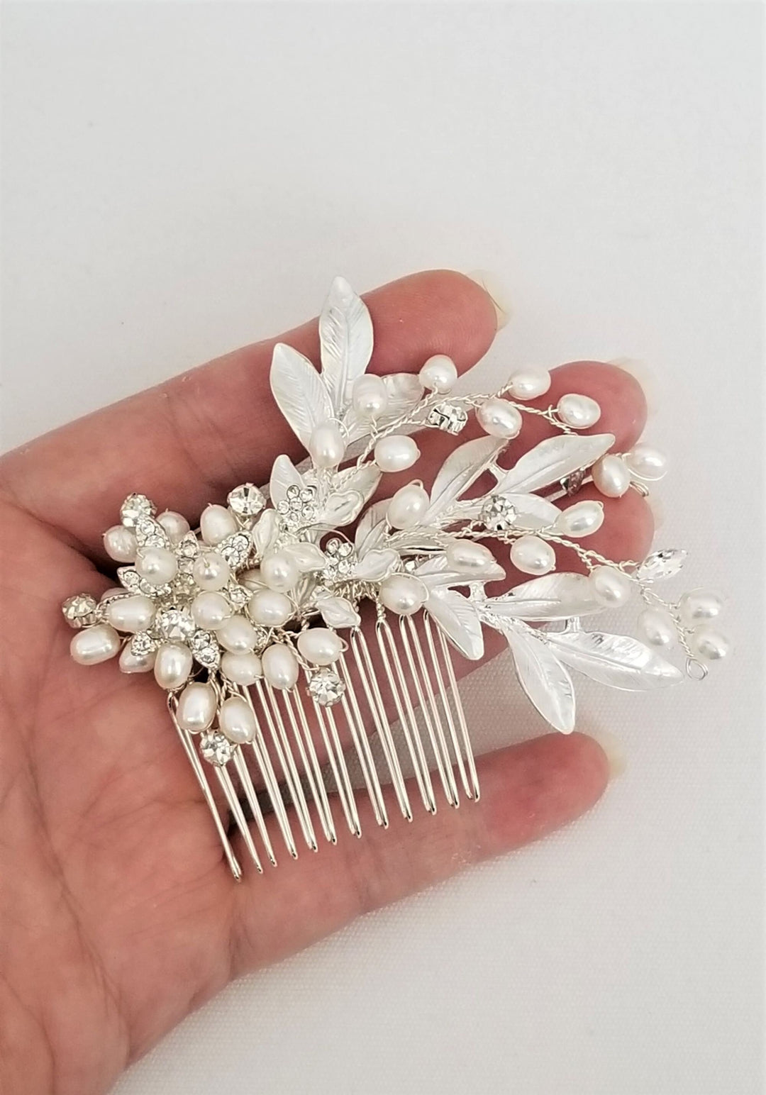 Freshwater Pearl Wedding Hair Comb, Silver Pearl Crystal Bridal Hair Comb, Pearl Hair Comb for Bride - freshwater pearls, crystal rhinestones, wire, metal comb, metal leaves, metal flowers