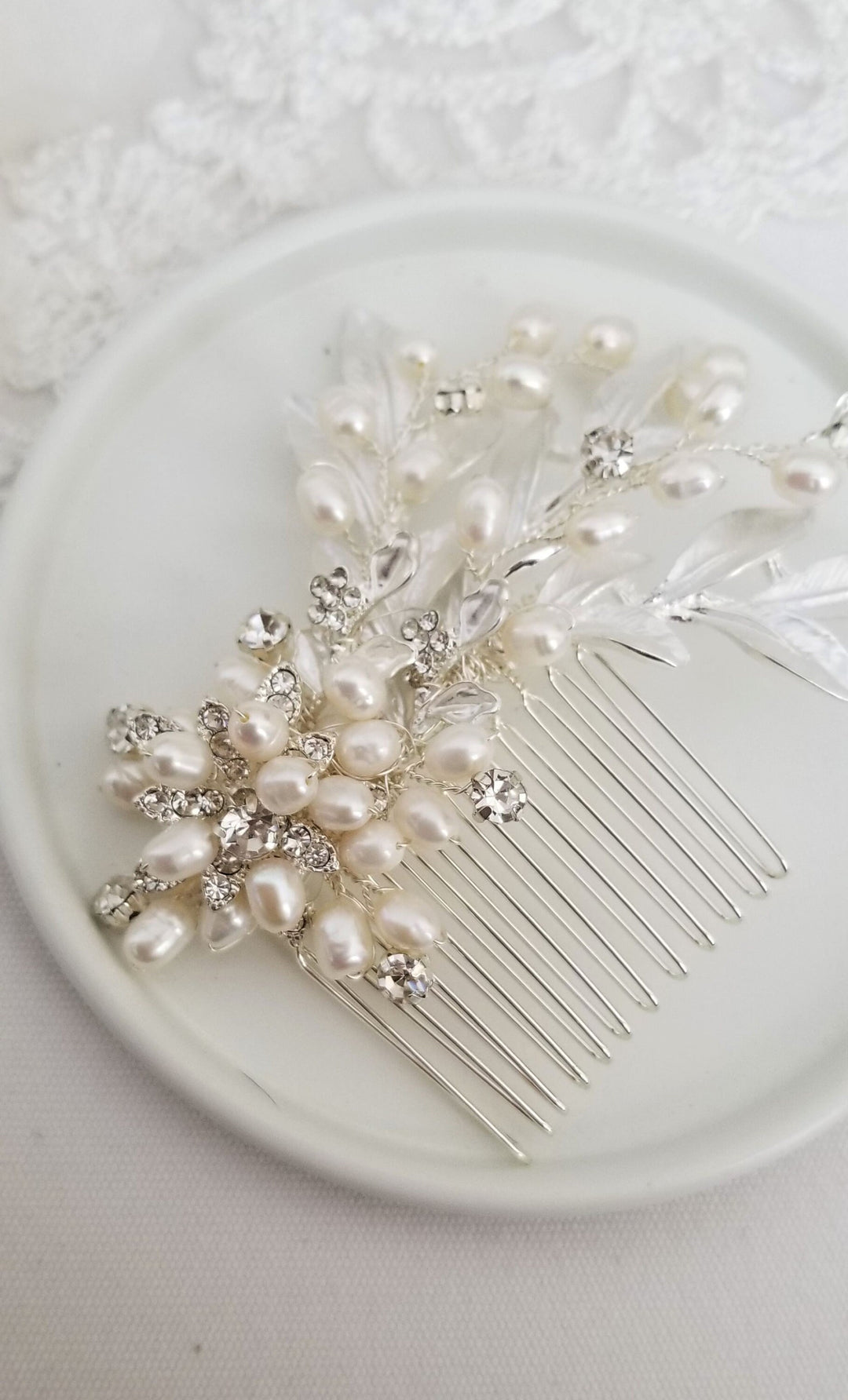 Freshwater Pearl Wedding Hair Comb, Silver Pearl Crystal Bridal Hair Comb, Pearl Hair Comb for Bride - freshwater pearls, crystal rhinestones, wire, metal comb, metal leaves, metal flowers