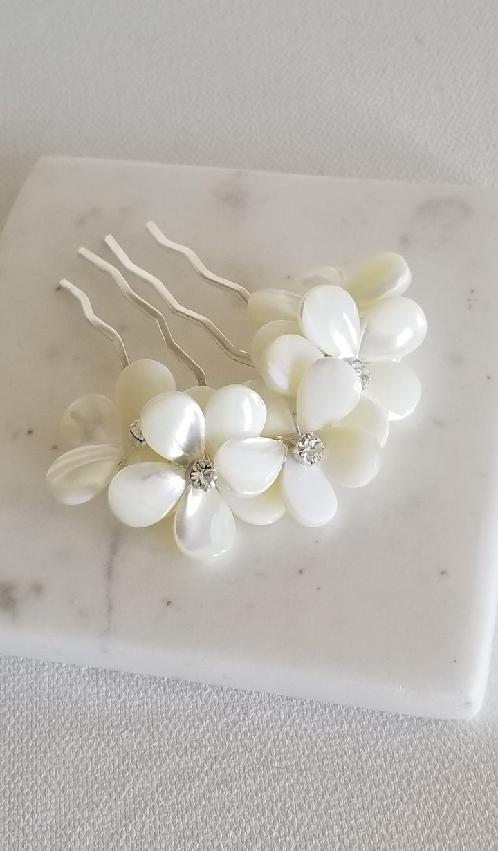 Mother Of Pearl Bridal Hair Comb, Floral Wedding Hair Comb, Shell Petal Flowers Bridal Hair Accessory - Metal Comb, Wire, Mother of Pearl beads, Crystal Rhinestones