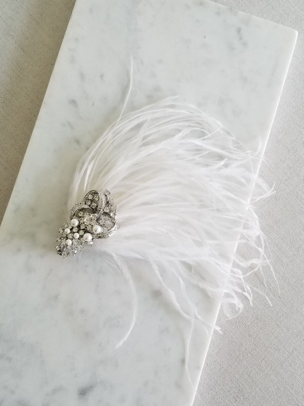 White Feather Headpiece For Bride, Feather Pearl Crystal Wedding Hair Accessory, Feather Facinator Hair Clip for Wedding - feathers, crystal brooch, shell pearls, wire, felt, metal alligator clip