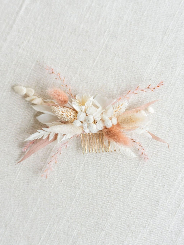 Dried Flower Bridal Hair Comb, Natural Flower Boho Wedding Comb, Floral Wedding Hair Comb Preserved Flowers - dried natural flowers, thread, felt, glue, gold comb