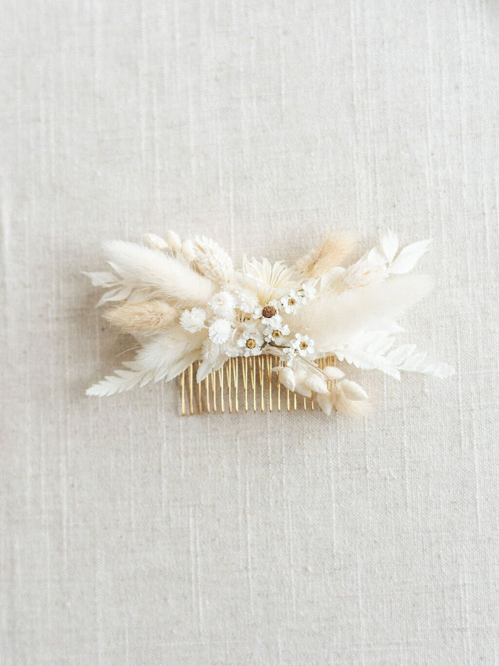 Dried Flower Bridal Hair Comb, Natural Flower Boho Wedding Comb, Floral Wedding Hair Comb Preserved Flowers - dried natural flowers, 18kt gold plated hair comb, thread, felt, glue