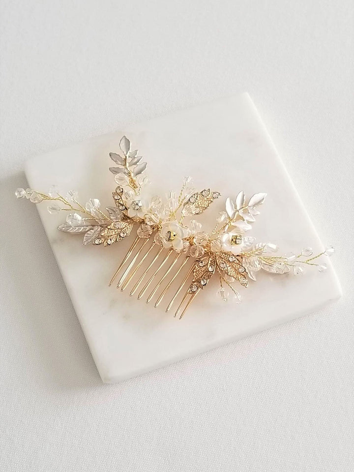 Bridal Hair Comb, Crystal Wedding Hair Comb, Silver Wedding Hair Comb - crystals, rhinestones, wire, metal comb, metal leaves, mother of pearl flowers