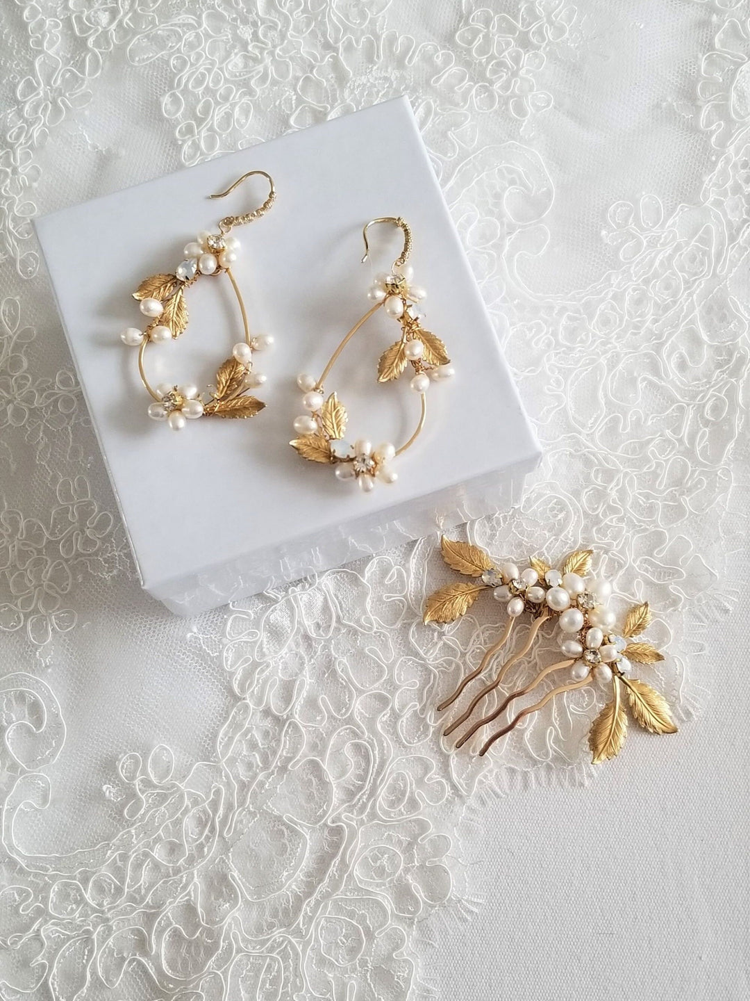 Gold Wedding Hair Comb Earring Set, Small Gold Floral Wedding Hair Comb, Boho Gold Leaf Pearl Bridal Earrings - wire, metal comb, freshwater pearls, brass leaves, white opal crystals