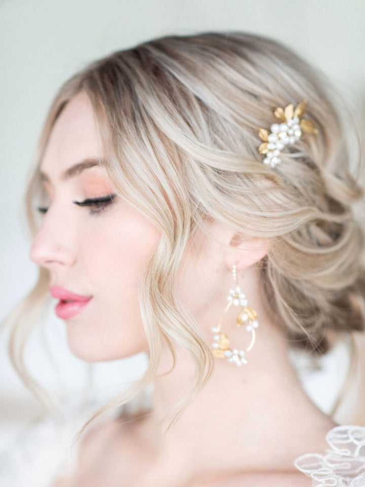 Gold Wedding Hair Comb Earring Set, Small Gold Floral Wedding Hair Comb, Boho Gold Leaf Pearl Bridal Earrings - wire, metal comb, freshwater pearls, brass leaves, white opal crystals