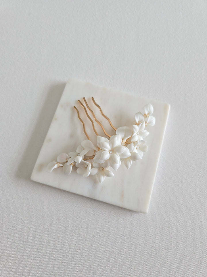 Gold Wedding Comb With Porcelain Flowers, Gold Floral Wedding Hair Comb, Clay Flower Bridal Hair Comb - wire, metal comb, porcelain flowers, faux pearls