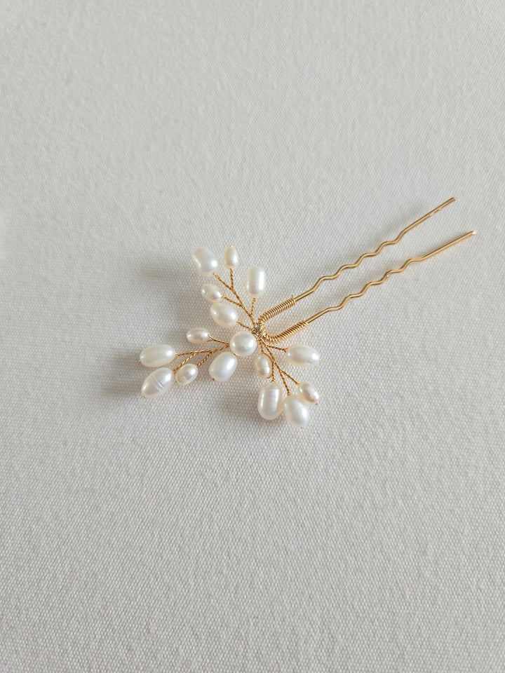 Freshwater Pearl Wedding Hair Pins, Real Pearl Bridal Hair U pins, Pearl Wedding Hair Piece - freshwater pearls, wire, U pins