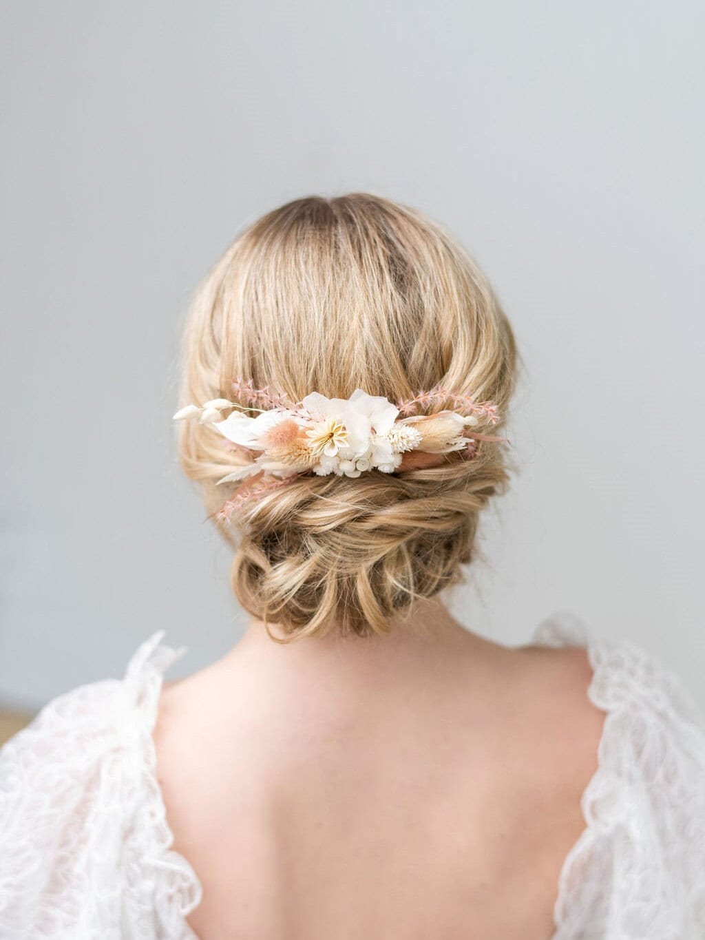 Dried Flower Bridal Hair Comb, Natural Flower Boho Wedding Comb, Floral Wedding Hair Comb Preserved Flowers - dried natural flowers, thread, felt, glue, gold comb