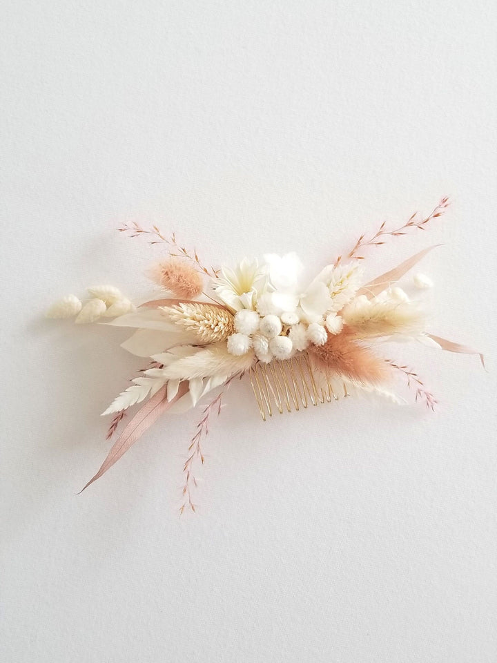 Dried Flower Bridal Hair Comb, Natural Flower Boho Wedding Comb, Floral Wedding Hair Comb Preserved Flowers - dried natural flowers, thread, felt, glue, gold comb