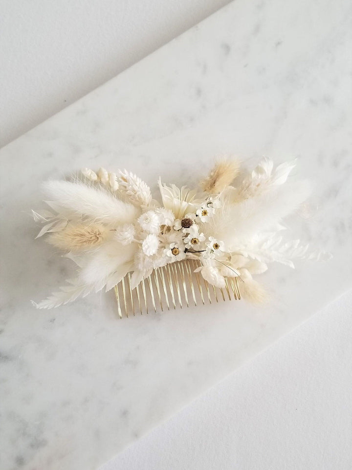 Dried Flower Bridal Hair Comb, Natural Flower Boho Wedding Comb, Floral Wedding Hair Comb Preserved Flowers - dried natural flowers, 18kt gold plated hair comb, thread, felt, glue