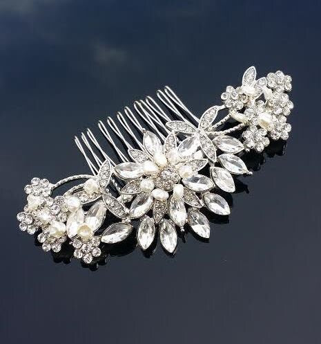 Bridal Hair Comb, Crystal and Freshwater Pearl Wedding Comb, Silver Wedding Hair Comb - metal comb, crystals, freshwater pearls, silver wire